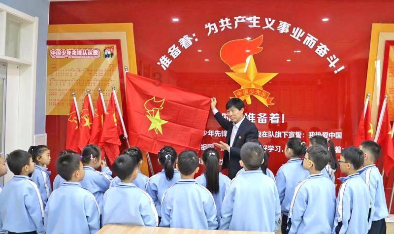 氨基酸原粉加磷酸二氢钾加尿素 喷施水稻好吗 还是单喷叶面肥好？